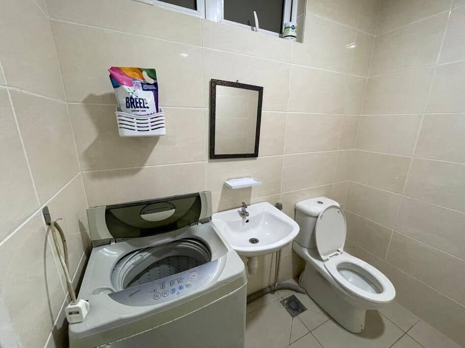 Minimalist Loft5 Decentrum Wifinetflix Kajang Bagian luar foto